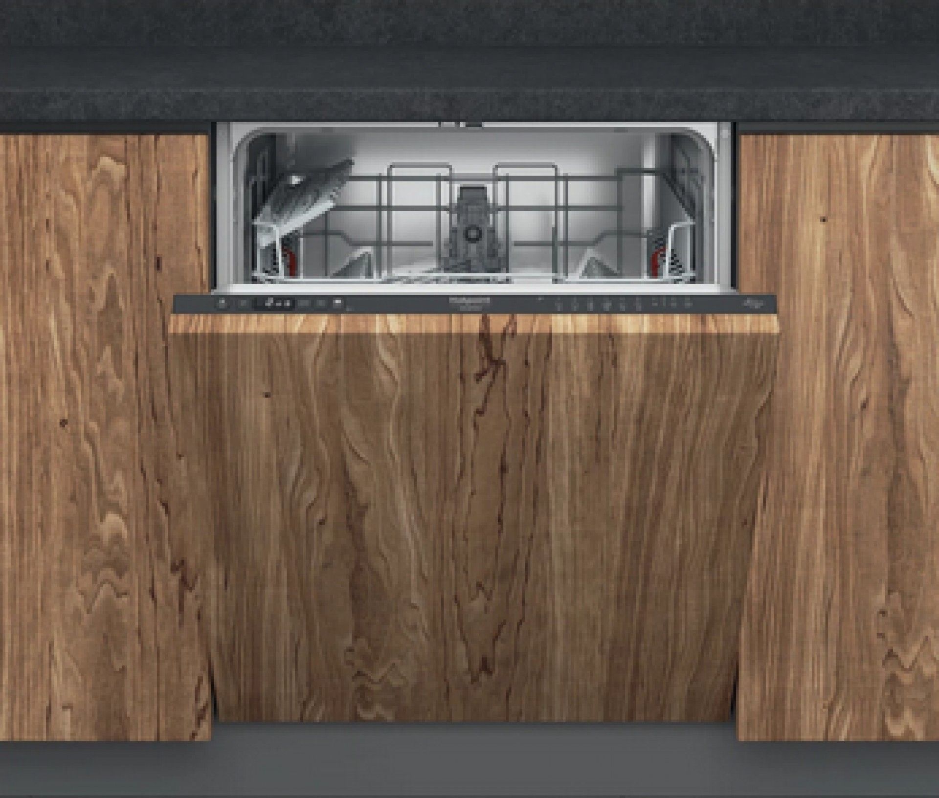 MÁQUINA DE LAVAR LOIÇA HOTPOINT - H2IHD526A